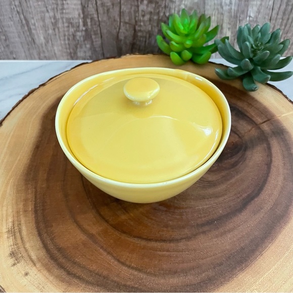 Diane Von Furstenberg Olive Oil Vinegar Cruet Set and Sugar Bowl Tamarind Yellow - Picture 2 of 13